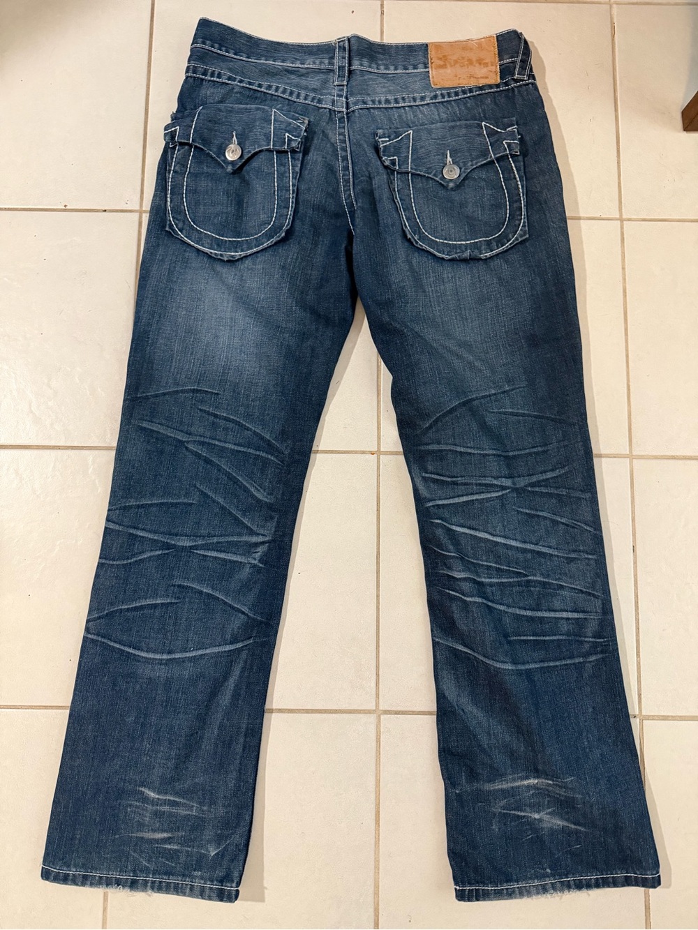Y2K True Religion Men's Billy Dark Blue Jeans White Stitching